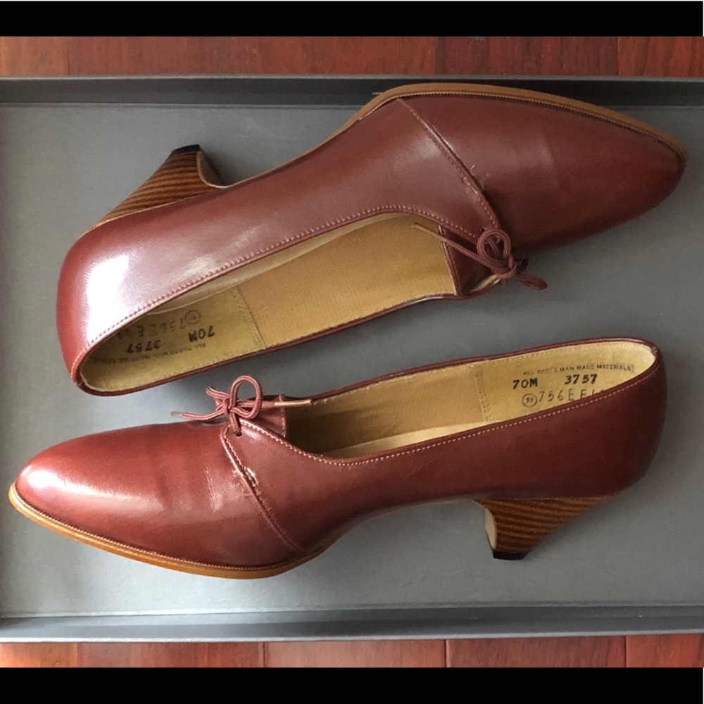 Vintage brown kitten heel Sz 6.5